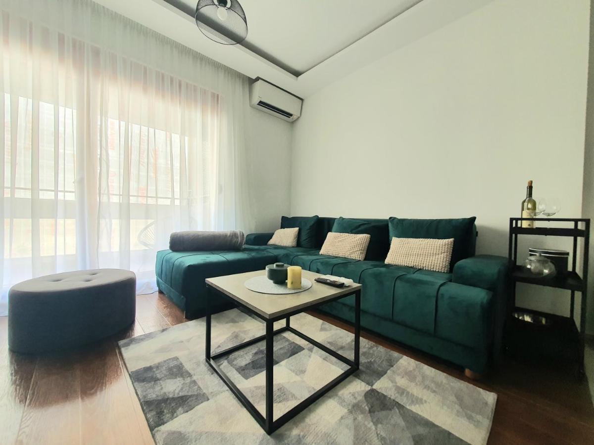 Apartman Ana Lux Podgorica Bagian luar foto
